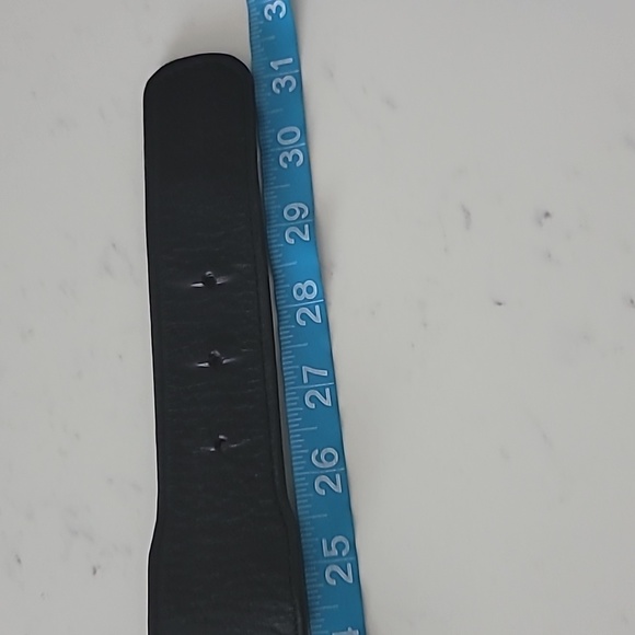 Vintage gold metal black faux leather belt Size Small - Picture 8 of 10